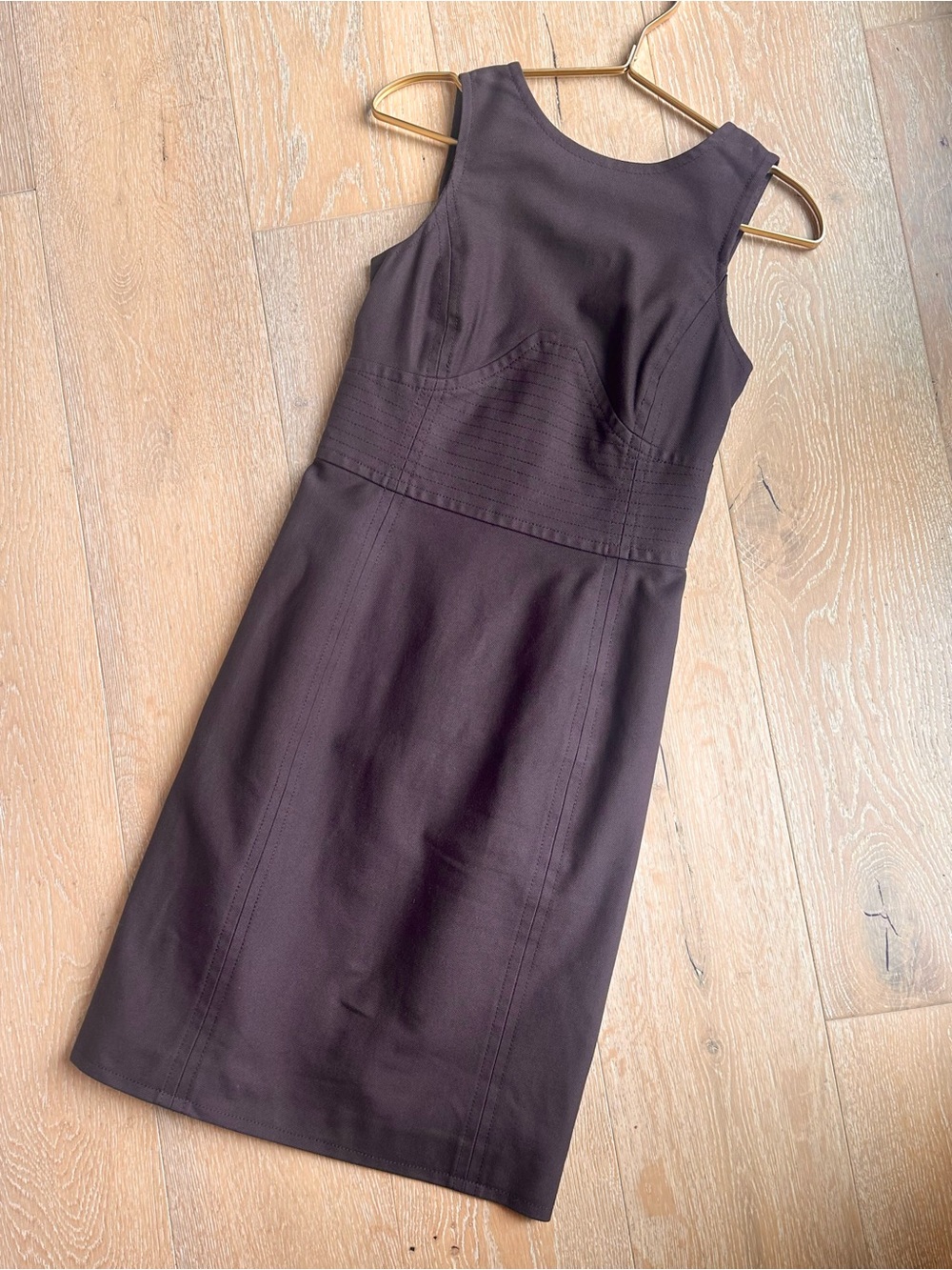 OSCAR DE LA RENTA Sleeveless Sheath Mini Dress in Deep Brown / Size 4